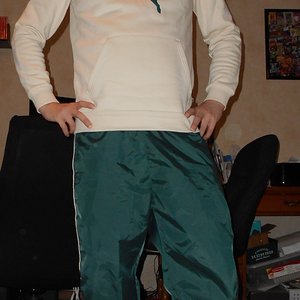 Holloway Green Pants 1