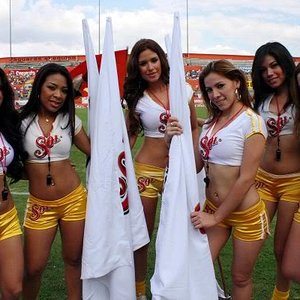 mexican soccer cheerleaders16