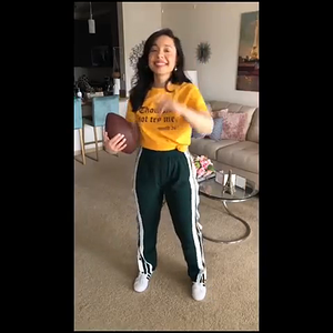 Kathy Dorf sur Instagram  Oh snap! Yes, snap pants are back .mp4