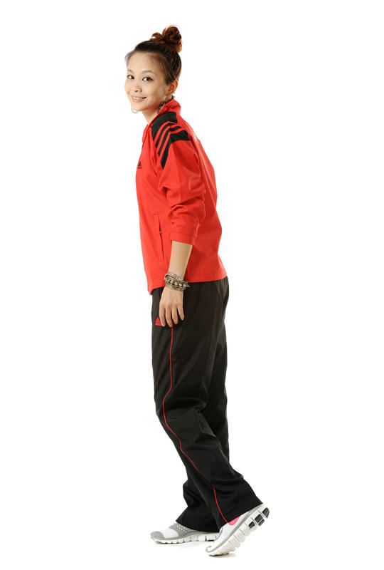 2012 Adidas tracksuit womens red  ook