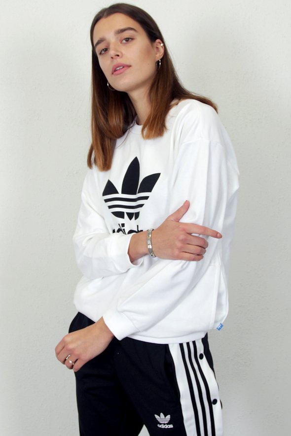 adidas-originals-trefoil-sweat_590x885c.jpg