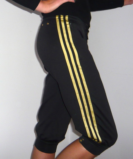 Black pants outlet with yellow stripe