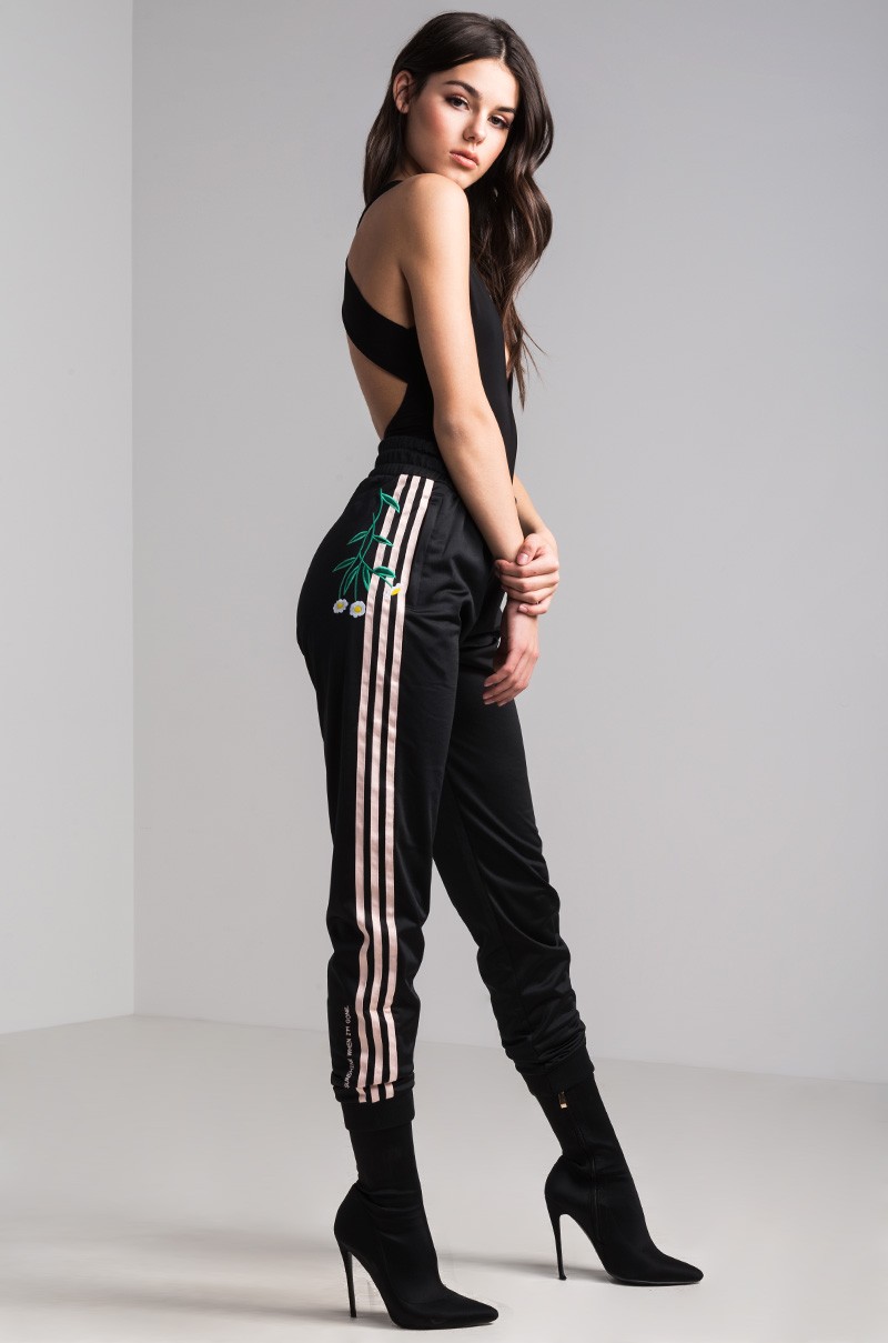 adidas-womens-tonal-pants_black_3.jpg