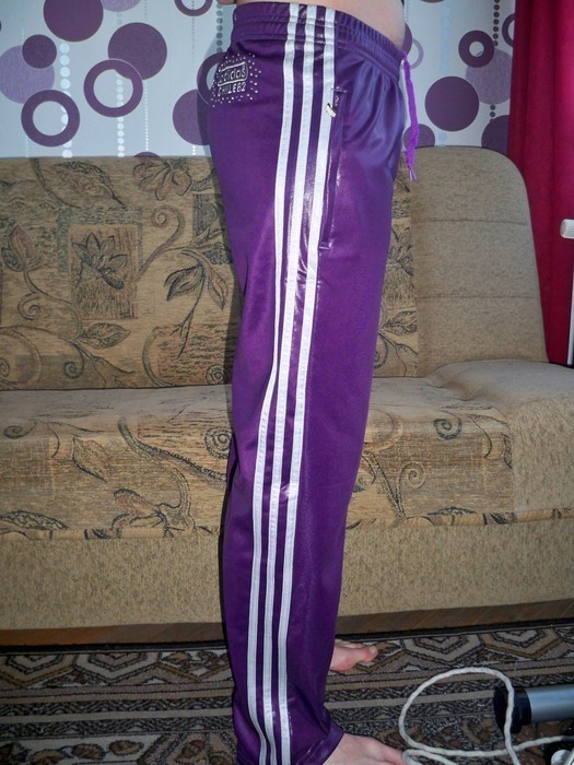 Girl in purple Chile pants