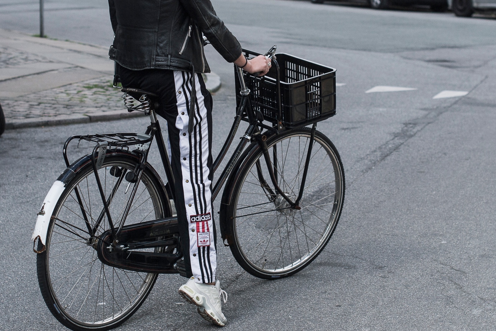 http _hypebeast.com_image_2016_08_streetsnaps-ciff-copenhagen-fashion-week-august-2016-1.jpg