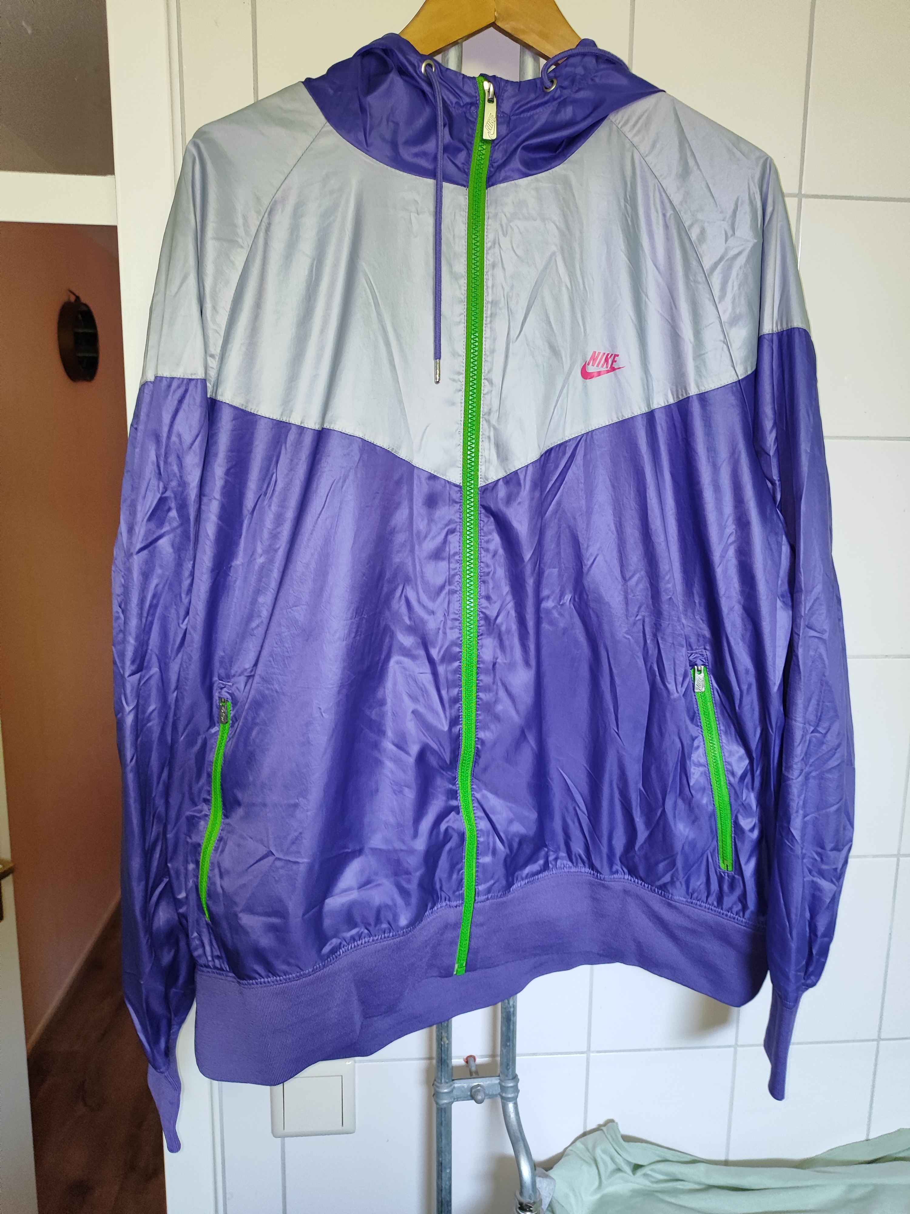 Shiny Nylon Nike Windrunner / Windbreaker Purple  - Gray - Light Blue.